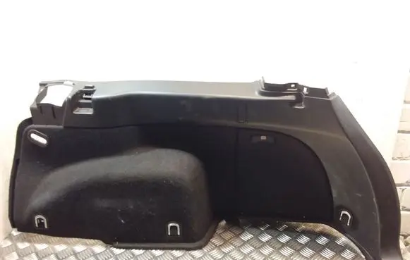 Trunk/boot side trim panel