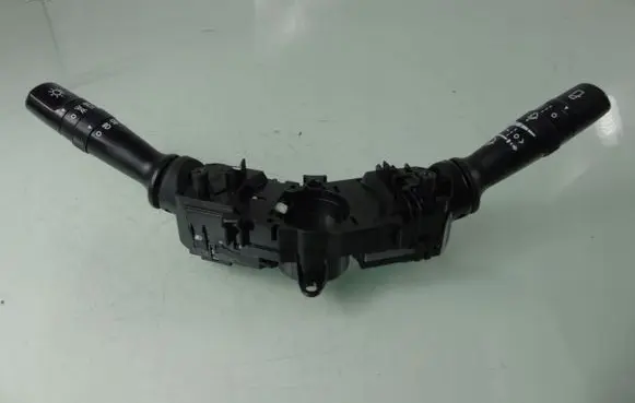 KIA Rio Wiper turn signal indicator stalk/switch