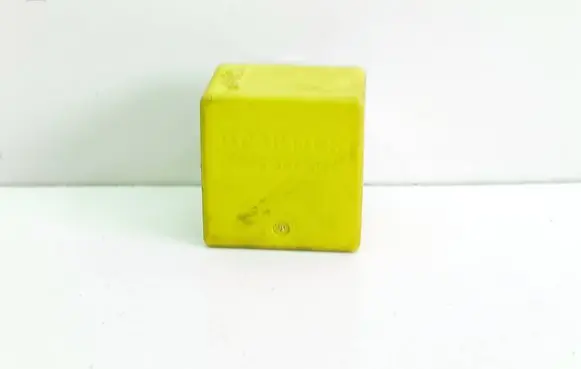 Renault Laguna I Other relay 12V40A03544