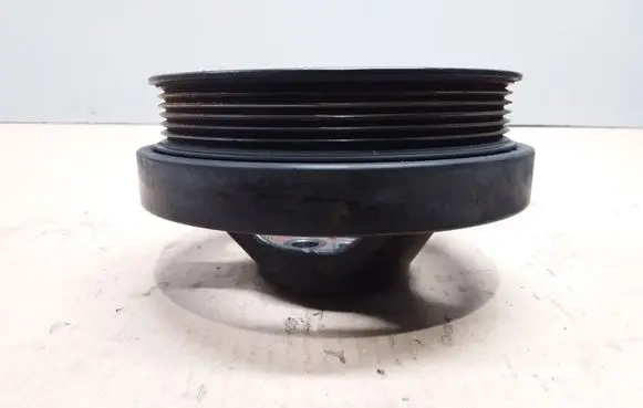 Mercedes-Benz E W212 Crankshaft pulley 201613G0