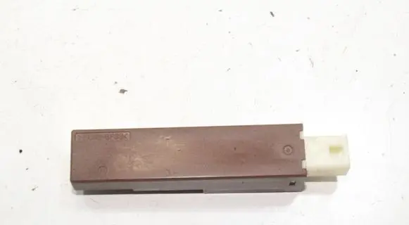 Toyota Prius+ (ZVW40) Keyless system antenna 