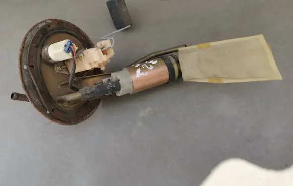 Mazda 323 In-tank fuel pump 13891