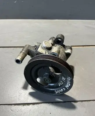Hyundai Coupe Power steering pump 