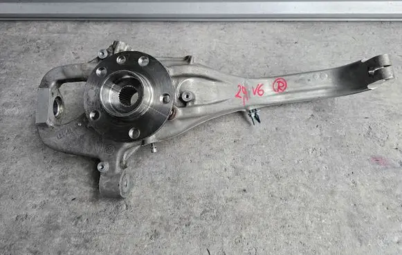 Alfa Romeo Stelvio Front wheel hub spindle knuckle
