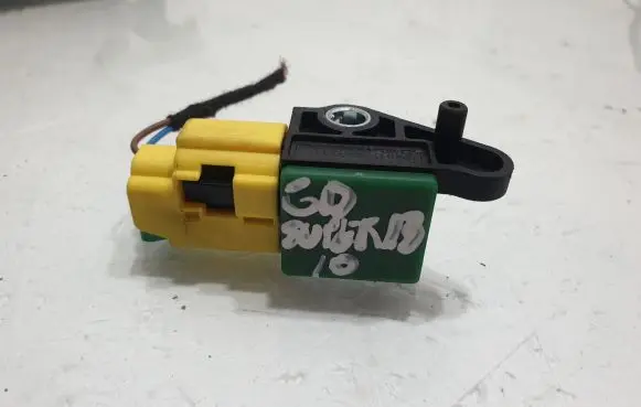 Skoda Superb B6 (3T) Airbag deployment crash/impact sensor 8K0973323S