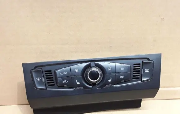 Audi A5 8T 8F Climate control unit 8T1820043AN