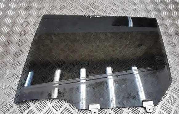 Nissan Leaf I (ZE0) Rear door window glass e643r007953