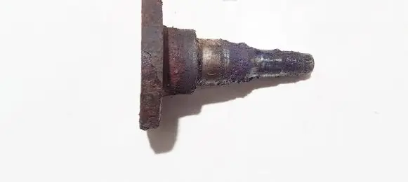 Volkswagen PASSAT B3 Stub axle 