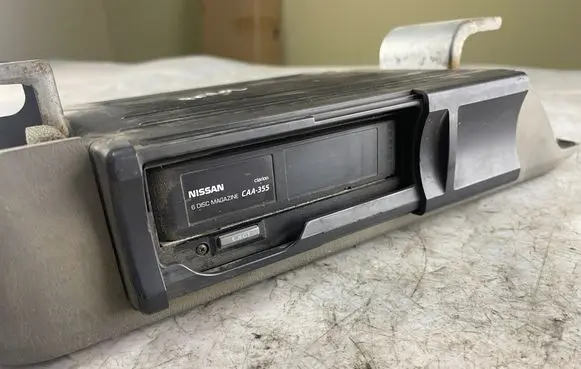 Nissan Patrol Y61 CD/DVD changer Pp2144h