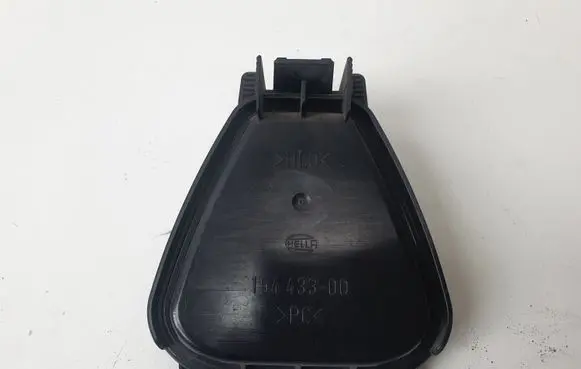 Volkswagen PASSAT B5.5 Headlight/headlamp dust cover 15443300