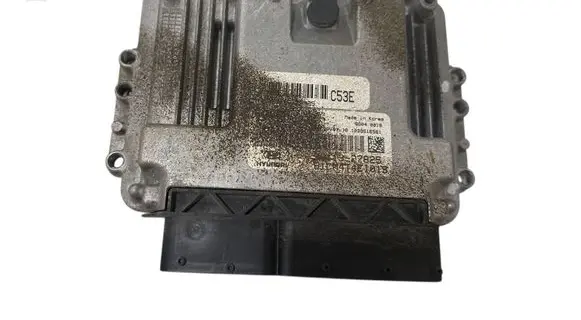 Hyundai Santa Fe Engine control unit/module 3911327825
