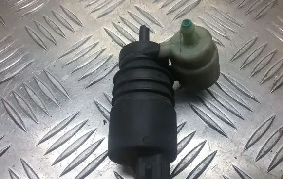 Toyota Prius (XW20) Windscreen/windshield washer pump PA6GBGF30