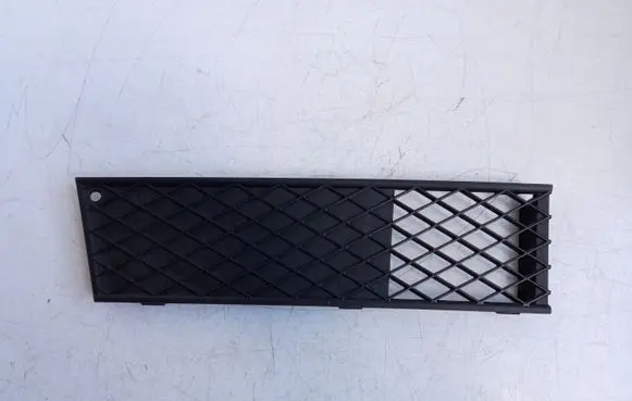 BMW 7 F01 F02 F03 F04 Front bumper lower grill 51117186506 7186506