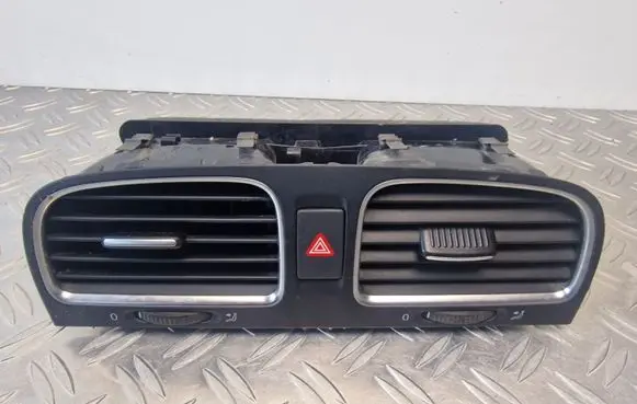 Volkswagen Golf VI Dash center air vent grill 5K0815736D