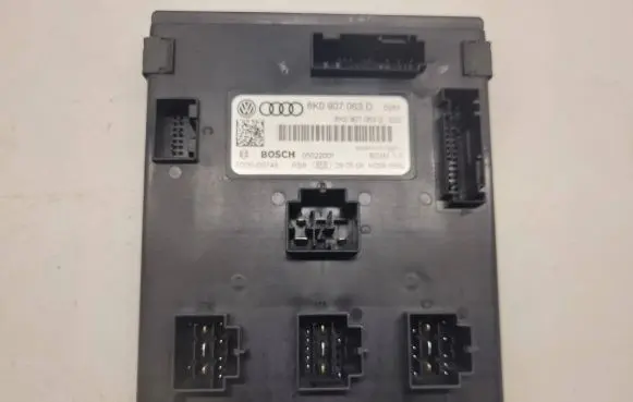 Audi A4 S4 B8 8K Comfort/convenience module 8K0907063D 05022001 005V0074