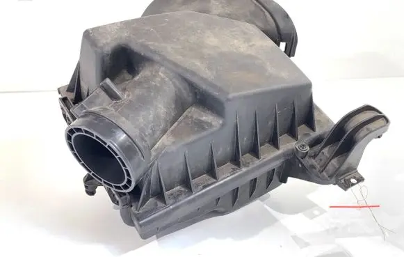 Opel Astra K Air filter box 39187026