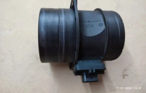 Volkswagen Tiguan Mass air flow meter