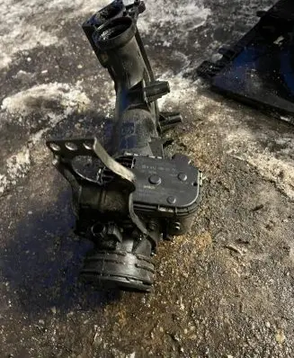 Mercedes-Benz E W211 Engine shut-off valve A6420900270