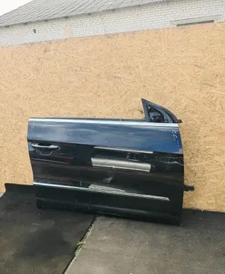 Volkswagen PASSAT CC Front door 
