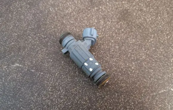Hyundai Santa Fe Fuel injector 3531038010