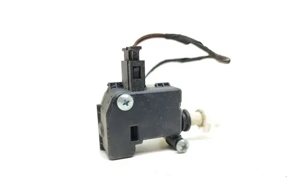 Volkswagen Touran II Central locking motor 1T0810773B