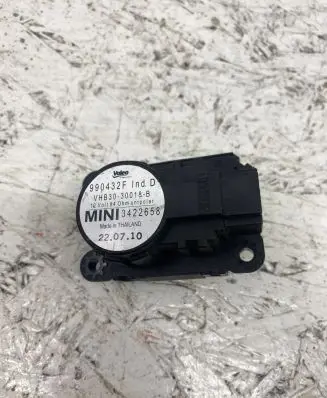 Mini Cooper Countryman R60 Air flap motor/actuator 990432F