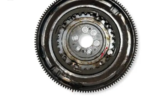 Volkswagen Golf VII Flywheel 04E105266