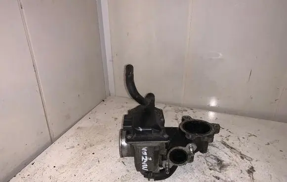 Mazda 6 Throttle body valve R2AA136B0