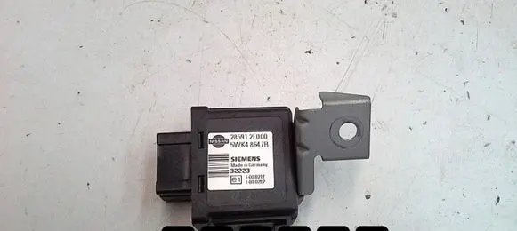 Nissan X-Trail T30 Engine control unit/module 2F000