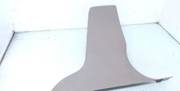 Volvo V70 (B) pillar trim (bottom)