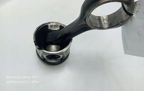 Iveco Daily 35 - 40.10 Piston with connecting rod 