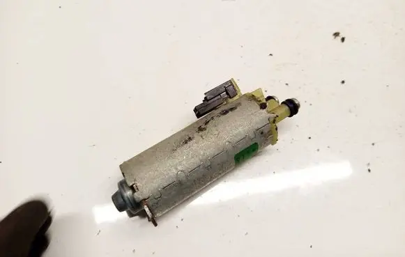 Porsche Cayenne (9PA) Seat adjustment motor 0130002529