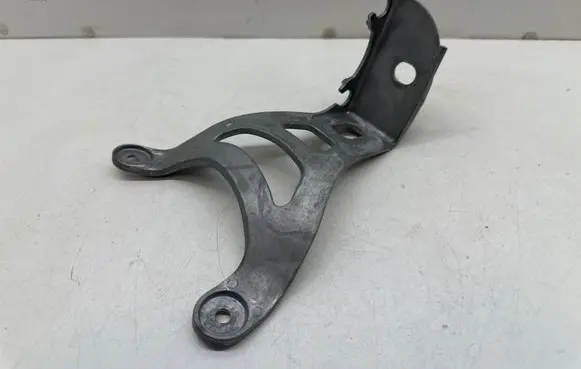 Chevrolet Malibu ABS pump bracket 1261320862