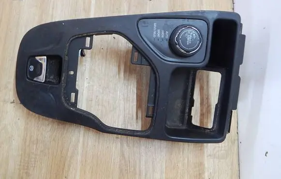 Jeep Cherokee Suspension ride height/mode switch P68141876AE 041581A 3405210107