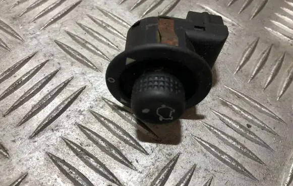 Ford Fiesta Wing mirror switch 93bg17b676ba