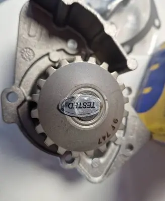 Peugeot 307 Water pump 032747325698 240747