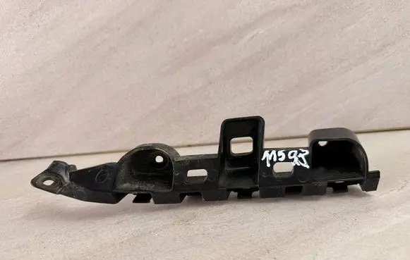 Volkswagen PASSAT B7 Front bumper mounting bracket 3AA807183