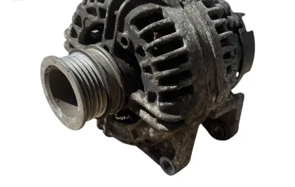 Opel Astra H Generator/alternator 55556067 F00M145281 0124425020