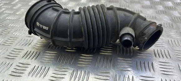 KIA Sorento Air intake hose/pipe 281302W300