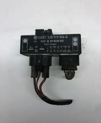 Coolant fan relay