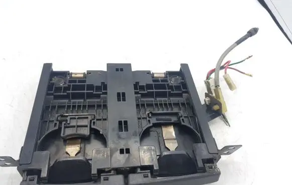 Cup holder front