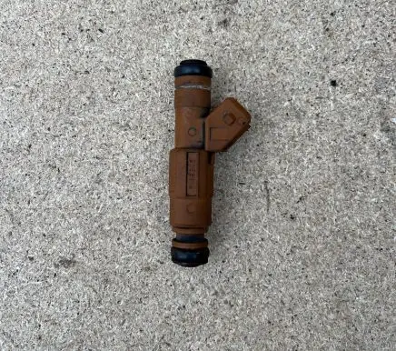 Volvo XC90 Fuel injector 9186340
