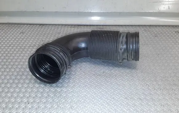 Volkswagen Golf VI Air intake duct part 1k0129684t