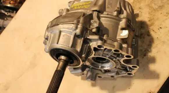 Ford Probe Gearbox transfer box case 12345