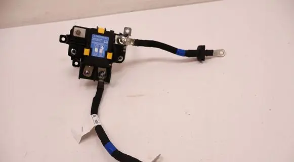 Maserati Grecale Positive cable (battery) 6701561040