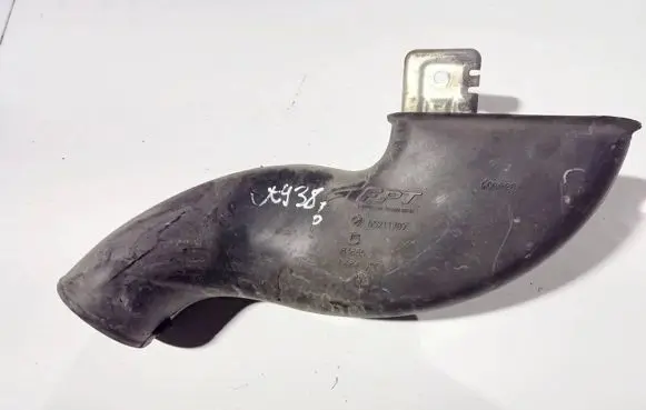 Fiat Croma Air intake hose/pipe 55211797 83865