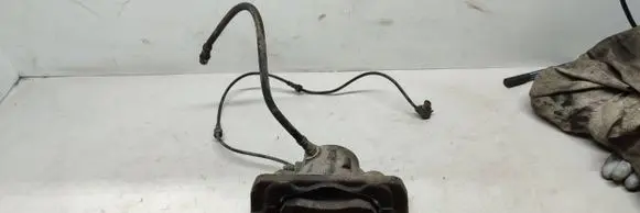 Mercedes-Benz C W204 Front brake caliper