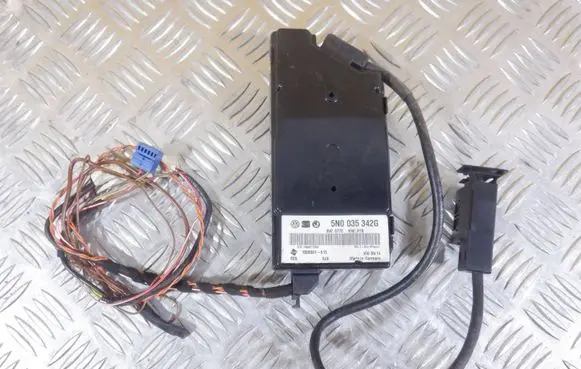 Volkswagen PASSAT CC Head unit multimedia control 5N0035342G