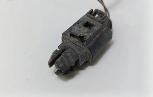 Audi A6 S6 C5 4B Outside/exterior temperature sensor 