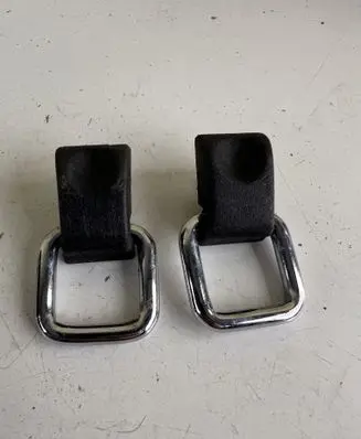 Jeep Grand Cherokee Tie down hook / loop 